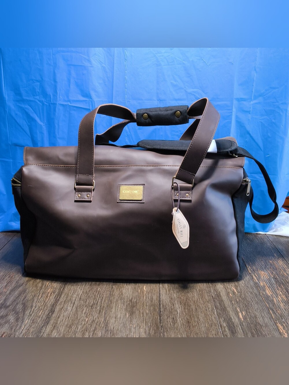 Finley Mill Collection Grand Floridian Canvas Duffle Travel Carry-On Bag - Picture 2 of 13